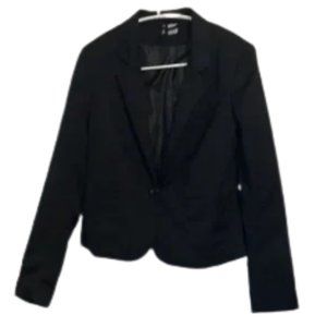 Divided H&M women’s short black one button jacket size 6